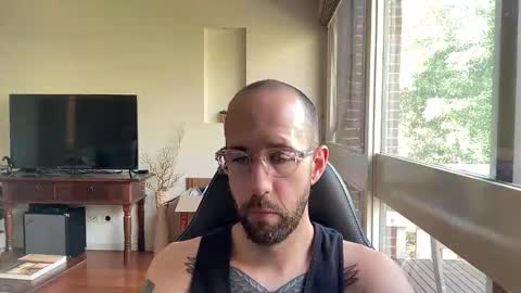 frank_perry2332 online show from April 2026 05:03:01 AM