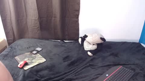 Frank online show from December 2024 09:06:02 PM