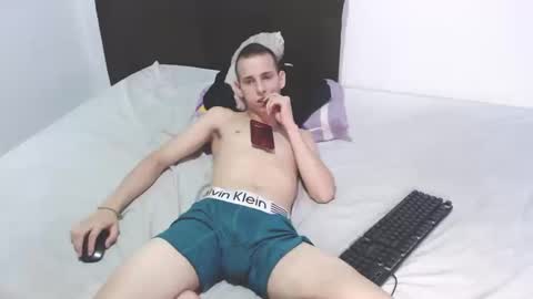 Frank online show from September 2025 03:41:02 AM