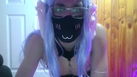 Snapshot of frankie_boygirl chatting on March 2026 02:28:02 AM Frankie online show from March 2026 02:28:02 AM