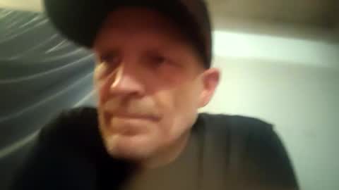 Snapshot of frankieblueeyes4u chatting on May 2026 03:13:02 AM Famous Blue Eyes online show from May 2026 03:13:02 AM