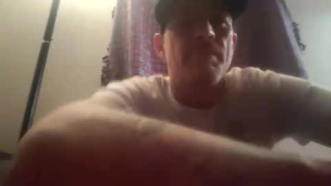 Snapshot of frankieblueeyes4u chatting on May 2026 11:26:02 AM Famous Blue Eyes online show from May 2026 11:26:02 AM