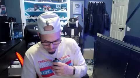 frankievw9 online show from October 2025 06:10:01 AM