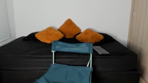 frank online show from February 2025 12:07:01 AM