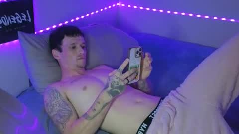 Snapshot of frankoafterdark chatting on September 2025 02:22:02 AM Franco online show from September 2025 02:22:02 AM