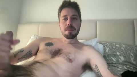 Snapshot of frankybiiig chatting on January 2025 03:28:02 PM thegoodandbiiig online show from January 2025 03:28:02 PM