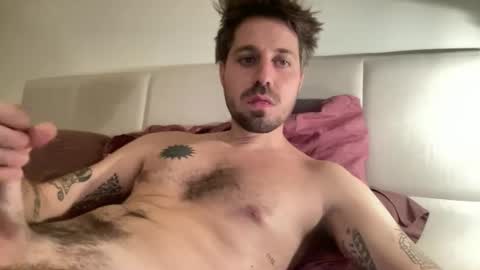 Snapshot of frankybiiig chatting on October 2025 05:25:02 PM thegoodandbiiig online show from October 2025 05:25:02 PM