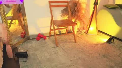 Snapshot of fransheskarossi_ chatting on May 2026 11:38:01 AM Fransheska online show from May 2026 11:38:01 AM
