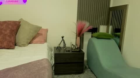 Snapshot of fransheskarossi_ chatting on June 2026 11:27:02 AM Fransheska online show from June 2026 11:27:02 AM