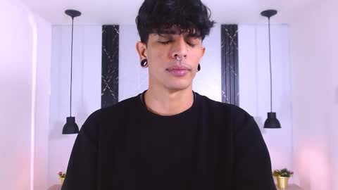 Franvill trato online show from October 2025 07:51:01 PM