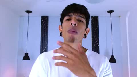 Snapshot of franvill_trato chatting on March 2026 07:21:02 PM Franvill trato online show from March 2026 07:21:02 PM