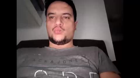 Snapshot of fraromeo2 chatting on March 2025 07:08:02 AM fraromeo2 online show from March 2025 07:08:02 AM