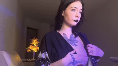 mistress Bastet and  mintcola online show from January 2025 06:06:01 PM