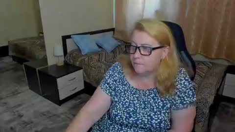 FrauMartha online show from June 2026 01:03:01 PM