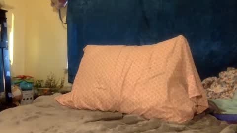 Squirrel twink online show from April 2026 11:09:01 AM