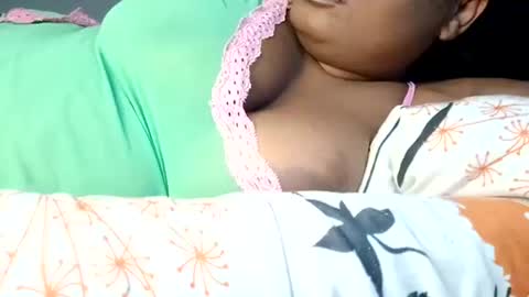 freaky08 online show from December 2024 07:05:01 PM