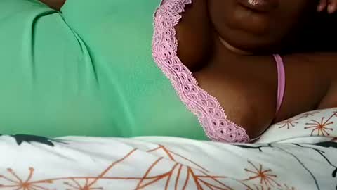 freaky08 online show from December 2024 07:22:01 PM