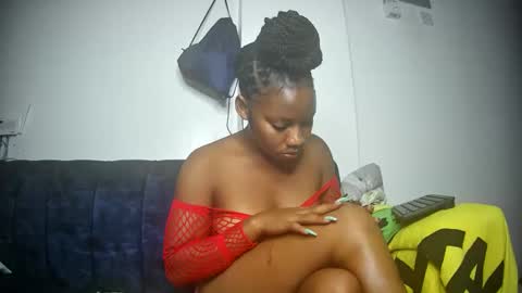 Snapshot of freaky216738 chatting on January 2025 05:42:02 AM freakyLucy online show from January 2025 05:42:02 AM