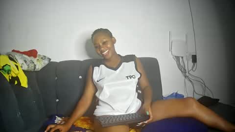 Snapshot of freaky216738 chatting on January 2025 10:32:02 AM freakyLucy online show from January 2025 10:32:02 AM