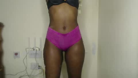 Snapshot of freaky_ass chatting on February 2025 03:49:01 PM Berry online show from February 2025 03:49:01 PM