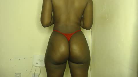 Snapshot of freaky_ass chatting on April 2026 03:31:01 PM Berry online show from April 2026 03:31:01 PM