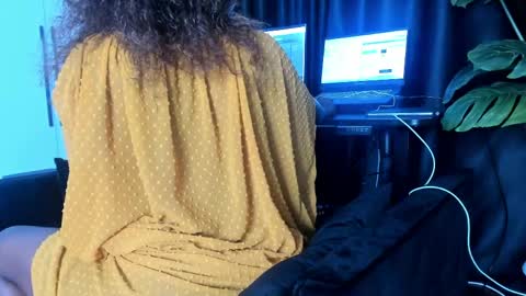 Snapshot of freaky_bad_girl chatting on April 2026 09:09:02 PM Sandra online show from April 2026 09:09:02 PM