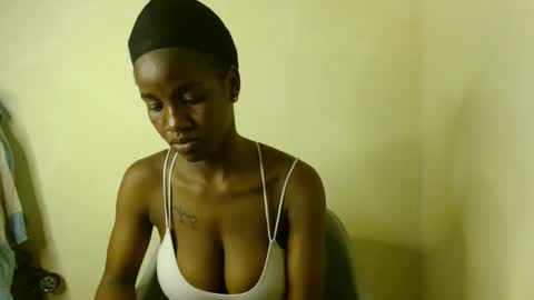 Snapshot of freaky_shamzzy chatting on January 2026 01:33:01 AM shamika online show from January 2026 01:33:01 AM