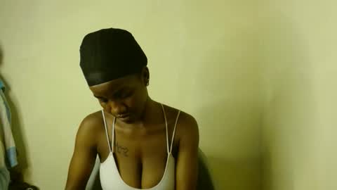 Snapshot of freaky_shamzzy chatting on January 2026 01:38:02 PM shamika online show from January 2026 01:38:02 PM
