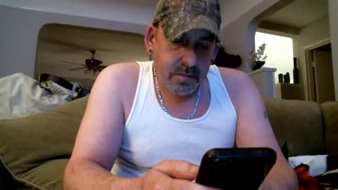 Snapshot of freakybidude420 chatting on April 2026 05:00:02 AM FreakyBiDude420 online show from April 2026 05:00:02 AM