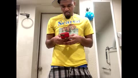 Snapshot of freakybubba chatting on February 2025 07:42:01 PM Freakybubba online show from February 2025 07:42:01 PM