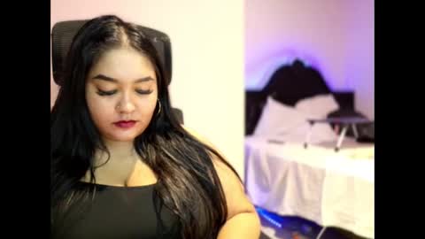 Snapshot of freakyindianliz chatting on April 2026 12:24:02 AM FreakyLiz online show from April 2026 12:24:02 AM