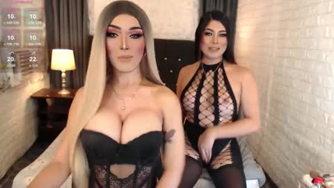 Snapshot of freakymariaxxxx chatting on September 2025 10:55:02 PM Maria online show from September 2025 10:55:02 PM