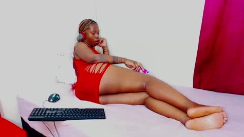 Snapshot of freakyscarlrt00 chatting on October 2025 06:09:02 PM FreakyScarlet00 online show from October 2025 06:09:02 PM