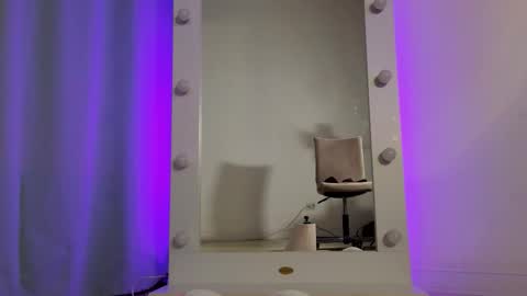 Snapshot of freckle_diyana chatting on March 2026 04:15:01 PM Diyana online show from March 2026 04:15:01 PM