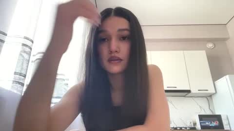 Snapshot of fredamedora chatting on June 2026 05:10:02 AM Mia online show from June 2026 05:10:02 AM