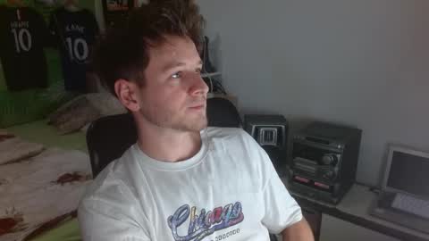 Snapshot of freddy_star chatting on April 2026 02:32:01 PM Frederick Perin online show from April 2026 02:32:01 PM