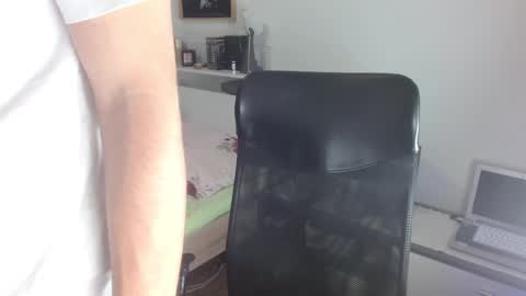 Snapshot of freddy_star chatting on April 2026 03:09:01 PM Frederick Perin online show from April 2026 03:09:01 PM