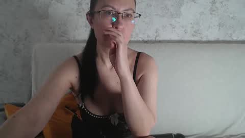 frederica_ online show from October 2025 09:29:01 AM