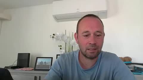 fredodu41 online show from April 2026 02:05:01 PM