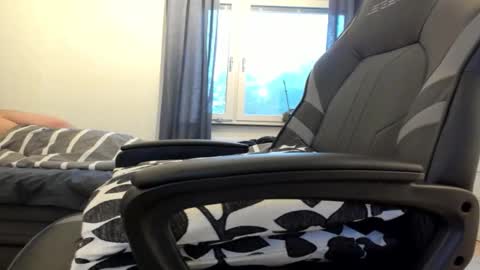 Snapshot of fredrik386959 chatting on December 2025 01:39:02 PM Fredrik online show from December 2025 01:39:02 PM