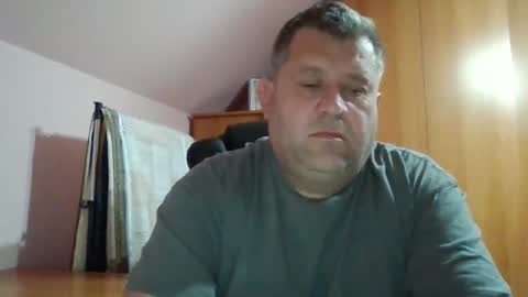 freeboy80180 online show from November 2025 04:18:01 PM