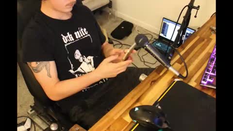 freeforyourpleasure online show from November 2025 03:41:01 AM