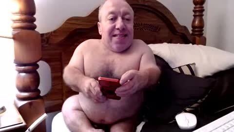 Snapshot of freemysoul4748 chatting on May 2026 06:43:02 AM Cute Lil Man online show from May 2026 06:43:02 AM