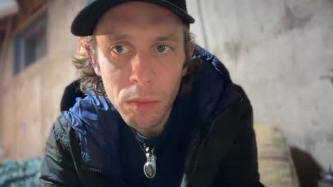 Snapshot of freeyourmind247 chatting on January 2025 12:52:01 PM freeyourmind247 online show from January 2025 12:52:01 PM