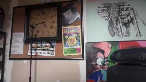 Snapshot of freeyourmind247 chatting on February 2025 01:38:02 PM freeyourmind247 online show from February 2025 01:38:02 PM