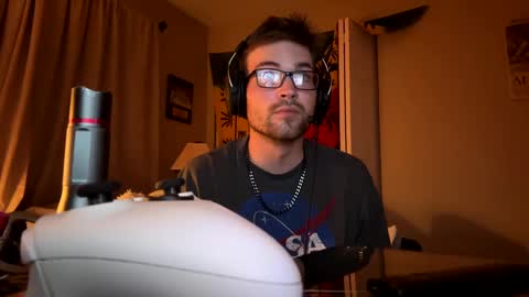 freezeskiii online show from September 2025 02:13:02 AM