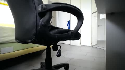 Snapshot of freiherr111 chatting on September 2025 12:05:01 PM Walter Fischer online show from September 2025 12:05:01 PM