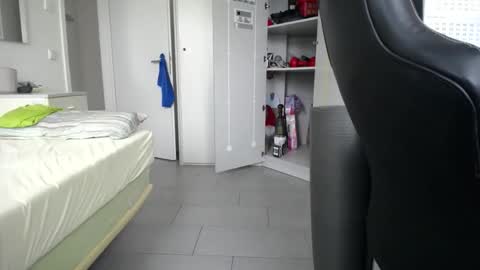 Snapshot of freiherr111 chatting on November 2025 10:06:02 AM Walter Fischer online show from November 2025 10:06:02 AM