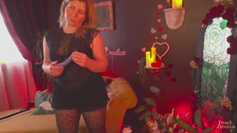 Snapshot of french_devotion chatting on February 2026 02:46:02 PM Louise or Lou 3 online show from February 2026 02:46:02 PM