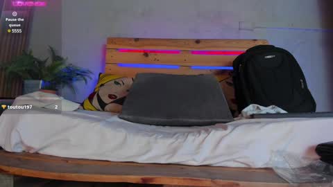 Xavier online show from January 2025 04:23:02 AM